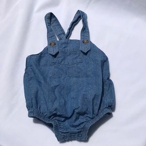 ♥️BOGO♥️ NWOT 0-3 Month Girl Bottom Snap Overalls